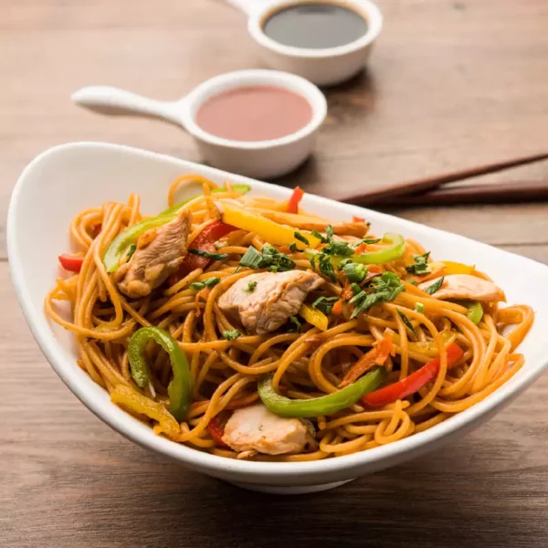 Chicken Hakka Chowmein Half