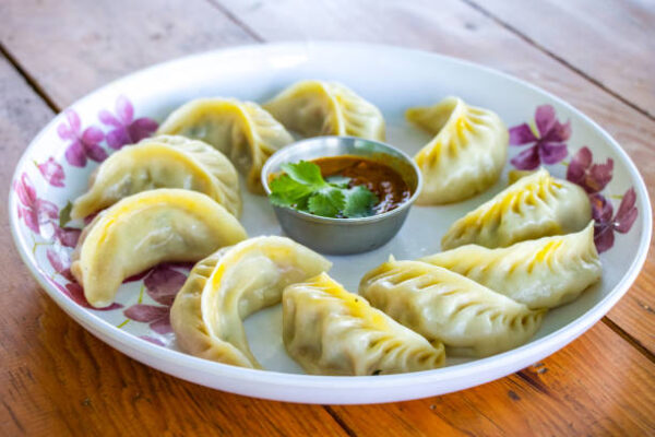 Momos Half (6 Pieces)